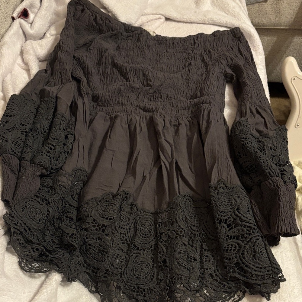 ODDY Charcoal Off-Shoulder Lace Blouse